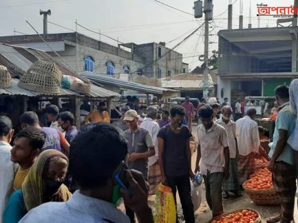 চুনারুঘাটে মানা হচ্ছেনা সামাজিক দুরত্ব : বাড়ছে ঝুঁকি