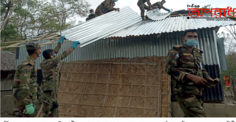 কলাপাড়ায় ঘুর্নিঝড় আম্ফানে ক্ষতিগ্রস্থদের ঘর নির্মানে বাংলাদেশ সেনাবাহিনী ॥