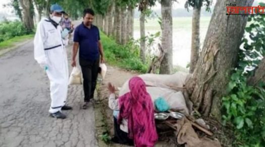 টাঙ্গাইলে ভারসাম্যহীন নারীর দায়িত্ব নিলেন পুলিশ কর্মকর্তা