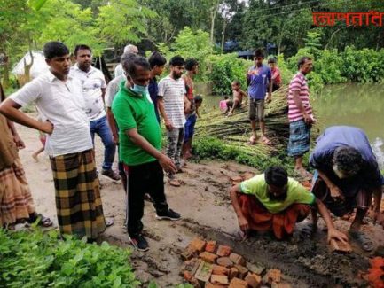 ঝিনাইদহে নিজস্ব অর্থায়নে রাস্তা মেরামত করলেন যুবলীগ নেতা কামাল হোসেন