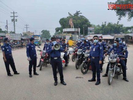 মাদককে নির্মূল করতে জীবননগর থানা পুলিশের ব্যাপক প্রচারণা।