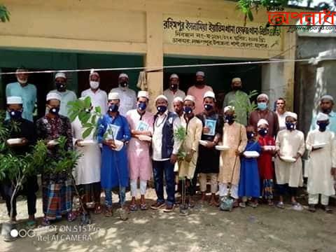 প্রতি জুম্মার ন্যায় আজ শুক্রবার  এতিমদের মাঝে পবিত্র কোরআন ও রান্না খাবার বিতরণ করেন উদ্ভাবক মিজান