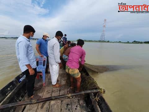 আজমিরীগঞ্জ কাকাইলছেওয়ে কালনী নদীতে নিষিদ্ধ ভীমজালের ওপর অভিযান