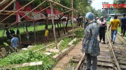 হাটহাজারীতে সরকারী  ইজারাবিহীন  অবৈধ পুশুর হাট অপসারণ