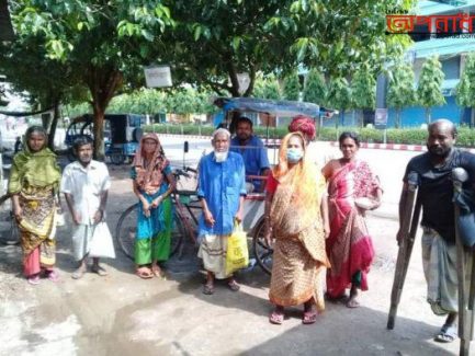 জাগ্রত ঝিনাইদহের পক্ষ থেকে অনাহারী অসহায়দের আহার কর্মসুচি