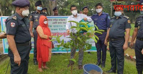 নোয়াখালীতে জাতীয় শোক দিবস উপলক্ষে বৃক্ষরোপণ কর্মসূচির উদ্বোধন।