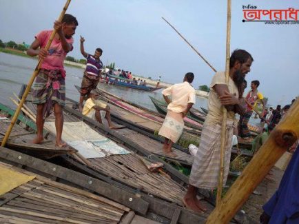 সিংড়ায় ঈদের বিনোদনে বারতি আমেজ ছোরাচ্ছে প্রানের চলনবিলে