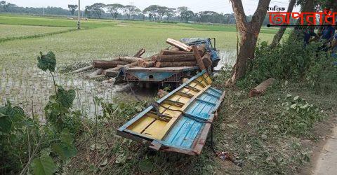 শায়েস্তাগঞ্জে গাছের সাথে ধাক্কায় প্রান গেল ট্রাক চালকের