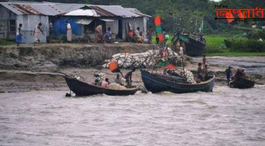 নোয়াখালী হাতিয়ায় সঙ্গে সারা দেশের নৌ চলাচল বন্ধ।