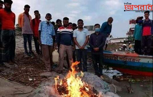 শিবচরে নিষিদ্ধ সময়ে ইলিশ ধরার অপরাধে ৫৪ জেলেকে আটক ও দেড় লাখ মিটার কারেন্ট জাল জব্দ