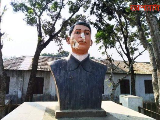 কুষ্টিয়ায় এবার বাঘা যতীনের ভাস্কর্য ভেঙে দিল দুর্বৃত্তরা