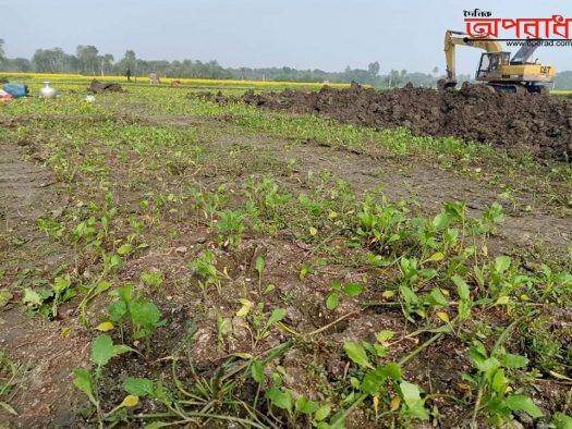 দূর্গাপুরে অবৈধ পুকুর খনন বন্ধের  আশ্বাস জেলা প্রশাসক আব্দুল জলিলের