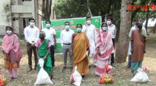 হিলিতে জাতীয় পুষ্ঠি সপ্তাহ উপলক্ষে গরীব অসহায় দুস্থ ও ক্ষুদ্র নৃতাত্ত্বিক জন গোষ্টির মাঝে পুষ্টিকর খাবার বিতরণঃ