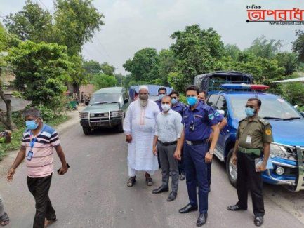 ভেড়ামারায় লকডাউনের দ্বিতীয় দিনে ইউএনও সহ প্রসাশন কঠোর ভূমিকায়।