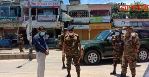 চুনারুঘাটে সেনাবাহিনীর টহল পরিদর্শনে ব্রিগেডিয়ার জেনারেল মিজানুর রহমান পিএসসি