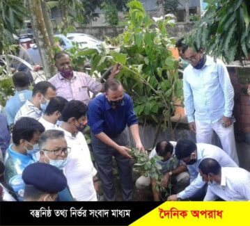 মৌলভীবাজার পৌরসভাকে ফুলের শহরে রূপান্তরিত করার লক্ষে ফুলগাছ রোপন এর মাস ব্যাপি কর্মসূচির উদ্ভোধন