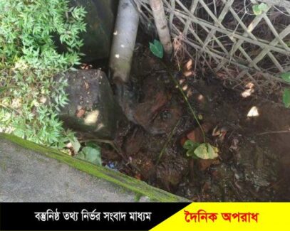 আজমিরীগঞ্জ পৌরসভায় জলাবদ্ধতা  কার্লভার্ট আছে, পানি নিষ্কাশনের ব্যবস্হা নেই, চরম ভূগান্তিতে বাজারের ব্যবসায়ী সহ গ্রামের লোকজন