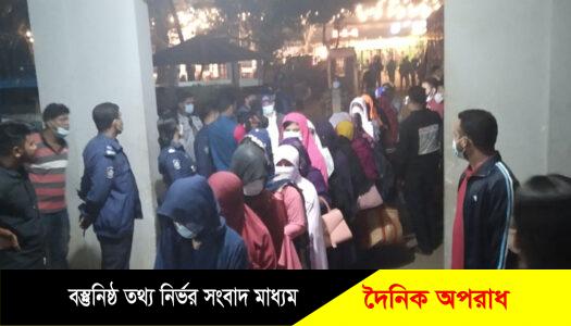 কক্সবাজারে সংঘবদ্ধ নারী ধর্ষণের ঘটনায় নড়েচড়ে বসলেন আইনশৃঙ্খলা বাহিনী। কয়েকটি হোটেলে সাঁড়াশি অভিযান। আটক-২১