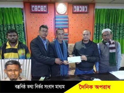 চুনারুঘাটে এক ক্যান্সার রোগীকে আর্থিক সহায়তা করলেন এম এ মালেক জাপানী