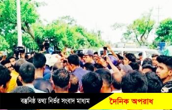 কুষ্টিয়া হাইওয়ে পুলিশের বিরুদ্ধে চাঁদাবাজির অভিযোগে মহাসড়ক অবরোধ ও বিক্ষোভ