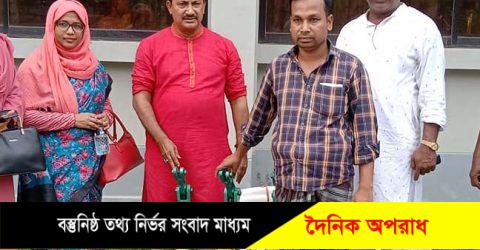 নন্দীগ্রামে ভাইস চেয়ারম্যানের উদ্যোগে টিউবওয়েল বিতরণ