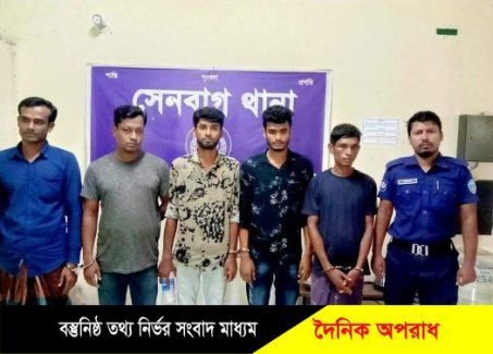 সেনবাগে ইয়াবা,গাঁজা ও মামলার আসামী সহ গ্রেফতার -৫