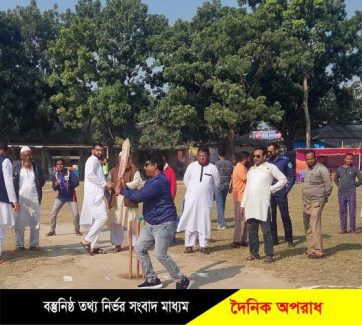 হিলিতে মেয়র কাপ ক্রিকেট টুনামেন্ট এর উদ্বোধন