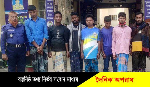 নন্দীগ্রামে পুলিশের অভিযানে ৭ জুয়ারি গ্রেপ্তার