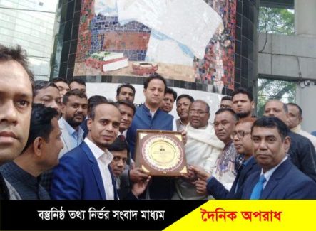 শিক্ষা মন্ত্রীর সাথে বাংলাদেশ আন্তঃ বিশ্ববিদ্যালয় অফিসার্স ফেডারেশনের সৌজন্য সাক্ষাৎ