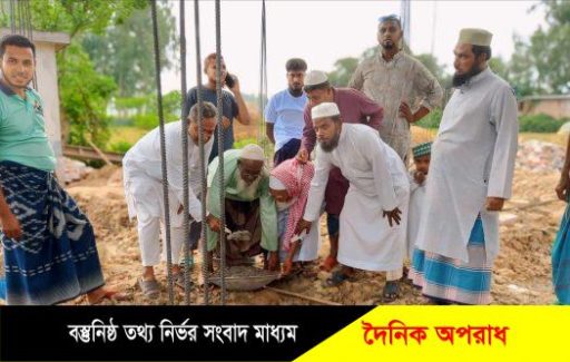 নন্দীগ্রামে মসজিদের ভিত্তিপ্রস্তর স্থাপন করলেন উপজেলা পরিষদ চেয়ারম‌্যান জিন্নাহ 